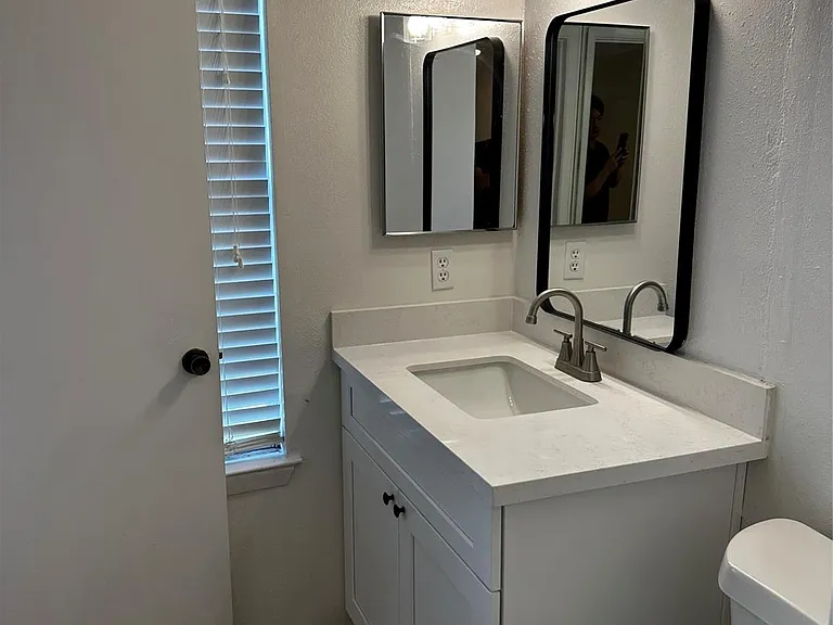 11710 Southlake Dr #12 — Photo 14
