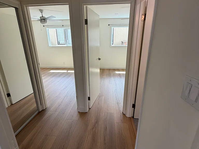 1145 Washington Ave #2 — Photo 9