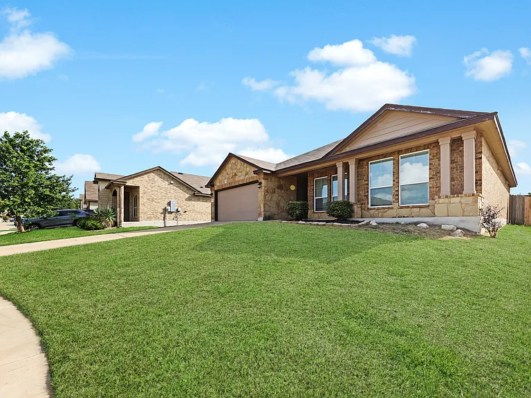 9405 Glynhill Ct — Photo 2