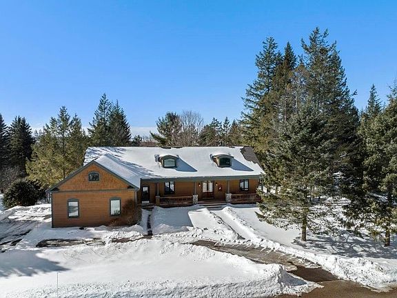 4th image of 3320 Aurora Dr