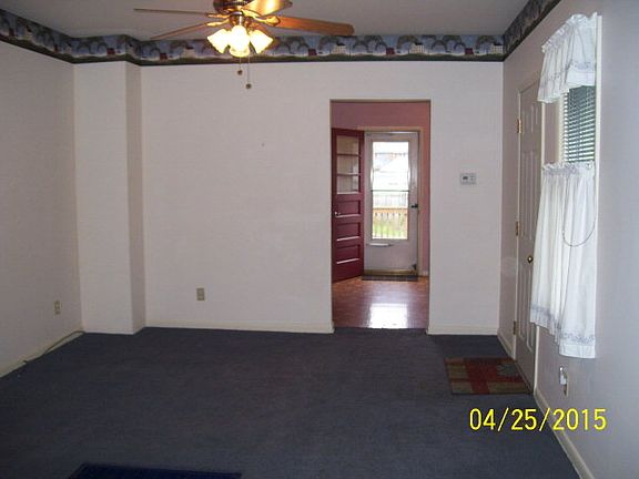 3rd image of 673 Park Ave