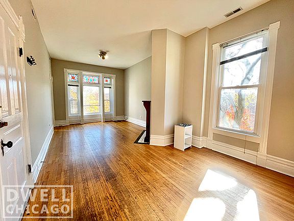 5th image of 1100 N Wolcott Ave #3