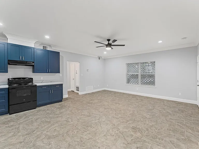 8221 Brockton St — Photo 3