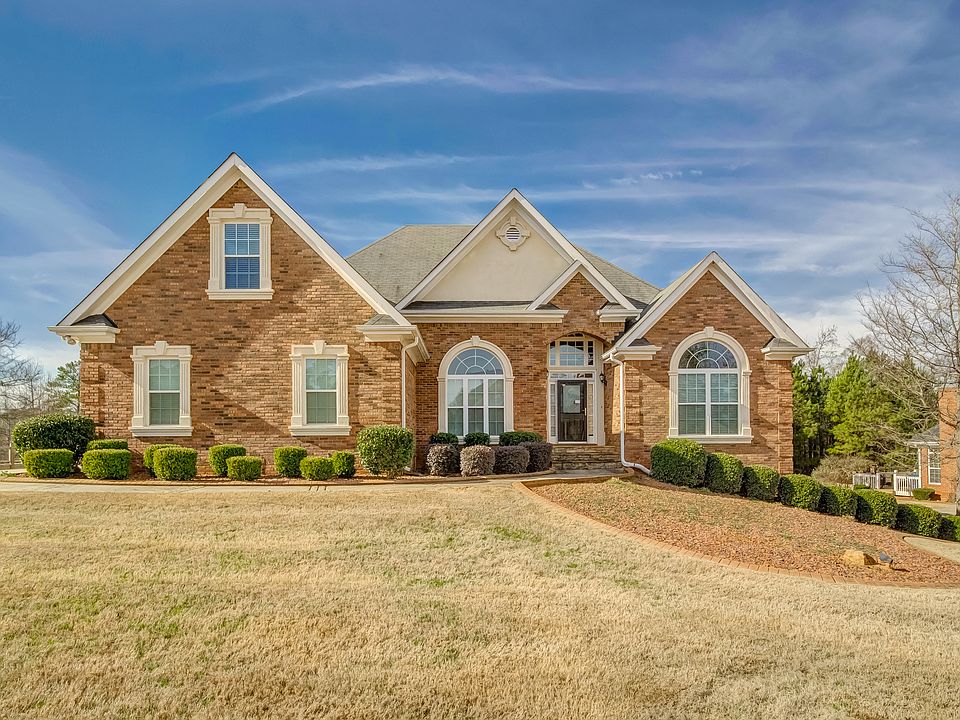 1st image of 2144 Crest Wood Dr