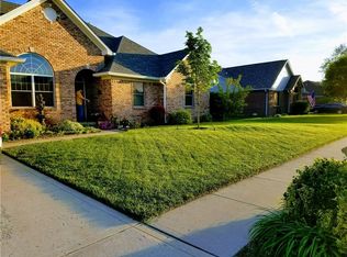 6379 Fieldstream Dr, Avon, IN 46123