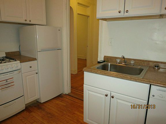 3rd image of 333 E 58th St APT 2B