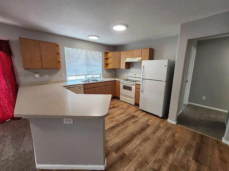 20459 March Dr — Photo 9