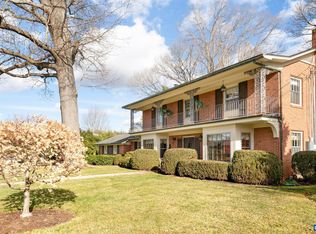 1060 Fairway Dr, Waynesboro, VA 22980