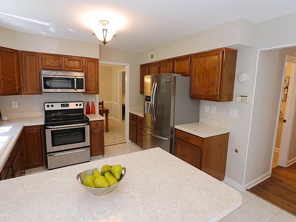 5th image of 6158 River Forest Dr