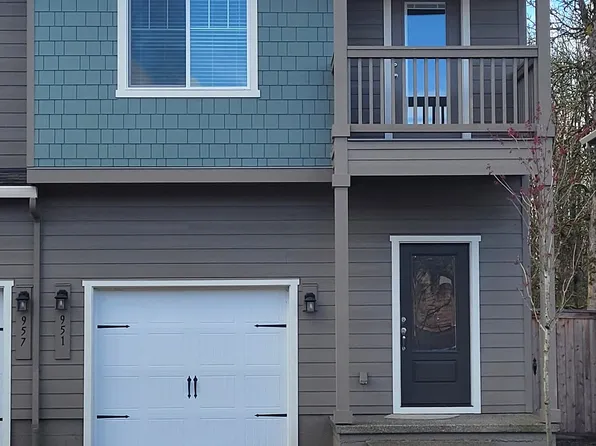 951 NE 14th St, Battle Ground, WA 98604