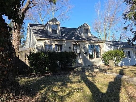3rd image of 3808 Avondale Dr