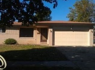 27217 Liberty Dr, Warren, MI 48092