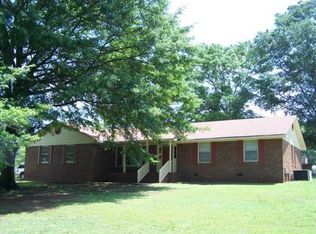 10 Buena Vista Cir SE, Cartersville, GA 30121