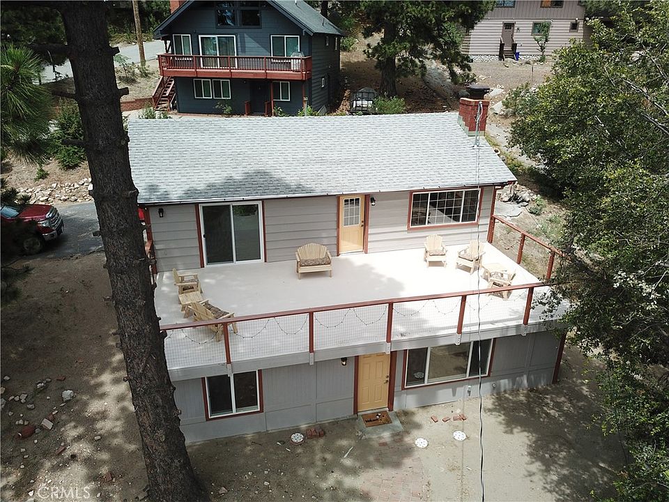 1st image of 1935 Poplar Dr