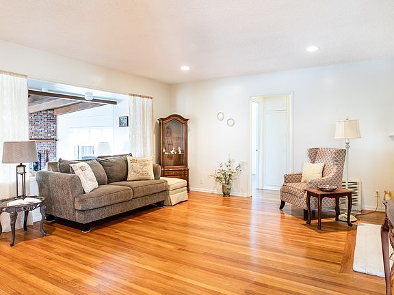 2nd image of 7825 Beland Ave