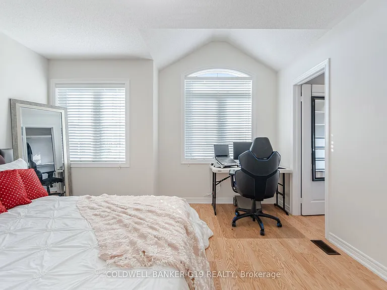 43 Midcrest Cir — Photo 23