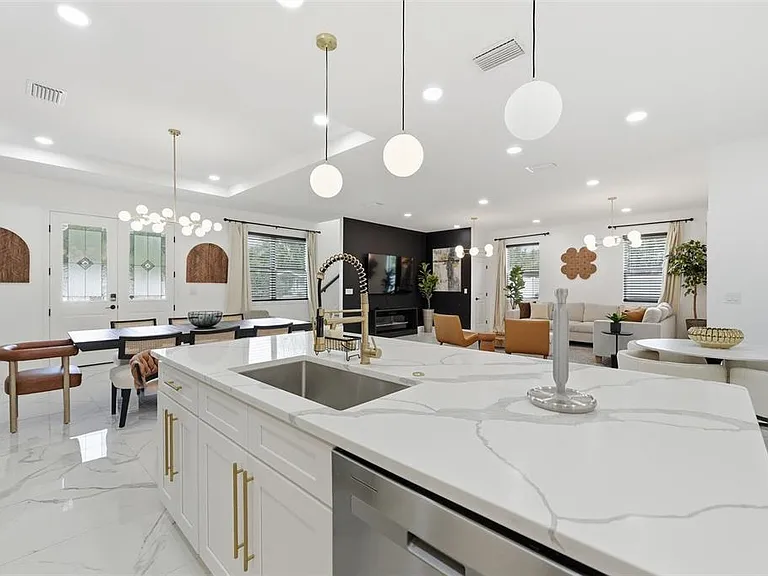 2075 Jewell Ave — Photo 24