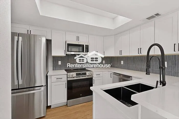 1002 Westminster Ln — Photo 15