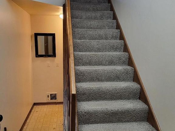 2nd image of 3116 N Daniels Ct #3116