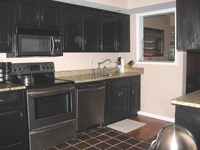 2nd image of 3 Brookside Ln