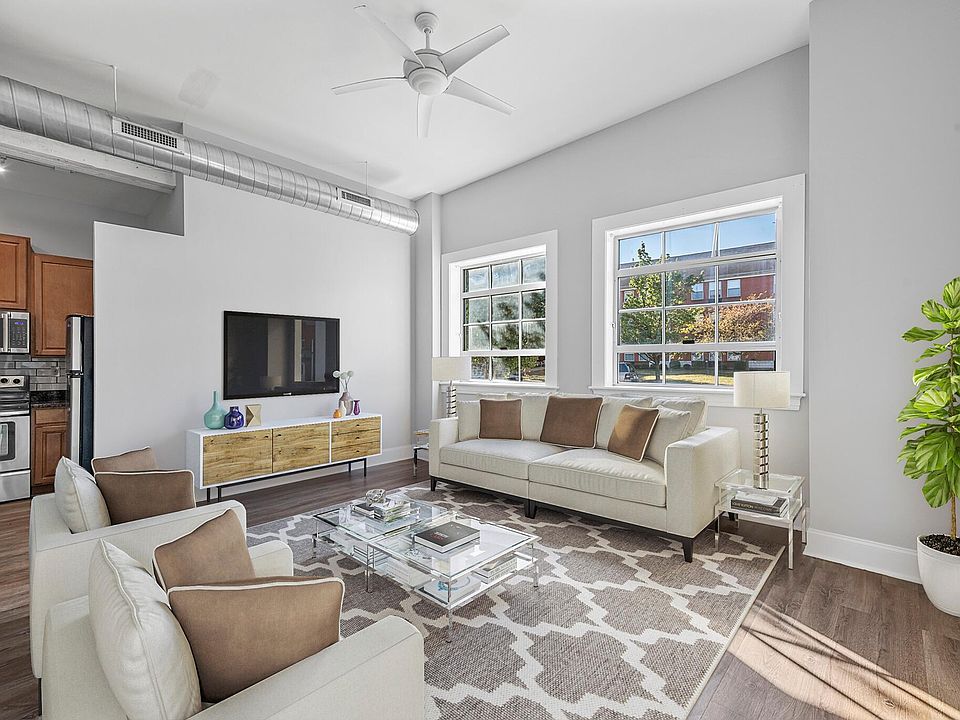 1st image of 3305 Park Ave APT A