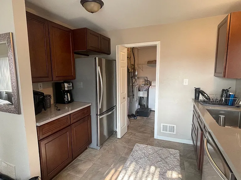 27085 Lorenz St — Photo 12