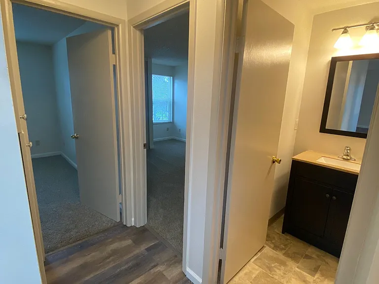 4954 Liberty Rd S — Photo 4