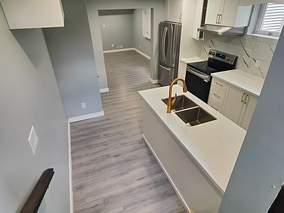 3rd image of 50 Pearl St #2