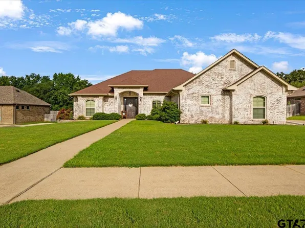 708 Abbey Rd, Lindale, TX 75771