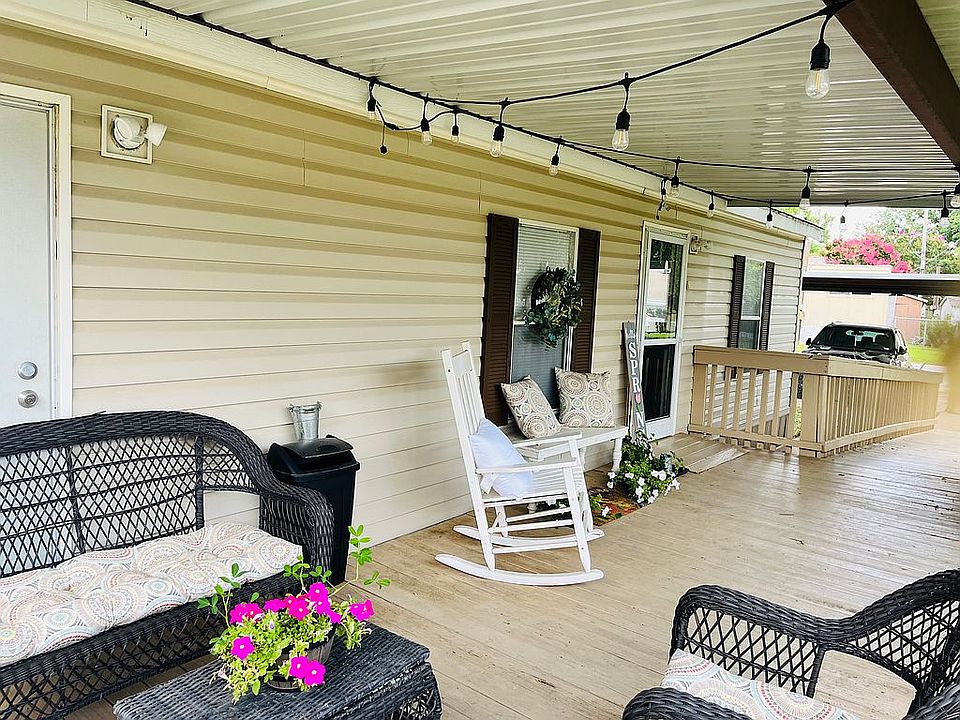 2nd image of 129 Aspen Cir