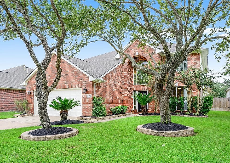 Fabulous 2-story Lennar Travis floorplan located in the master planned community of Fairfield!