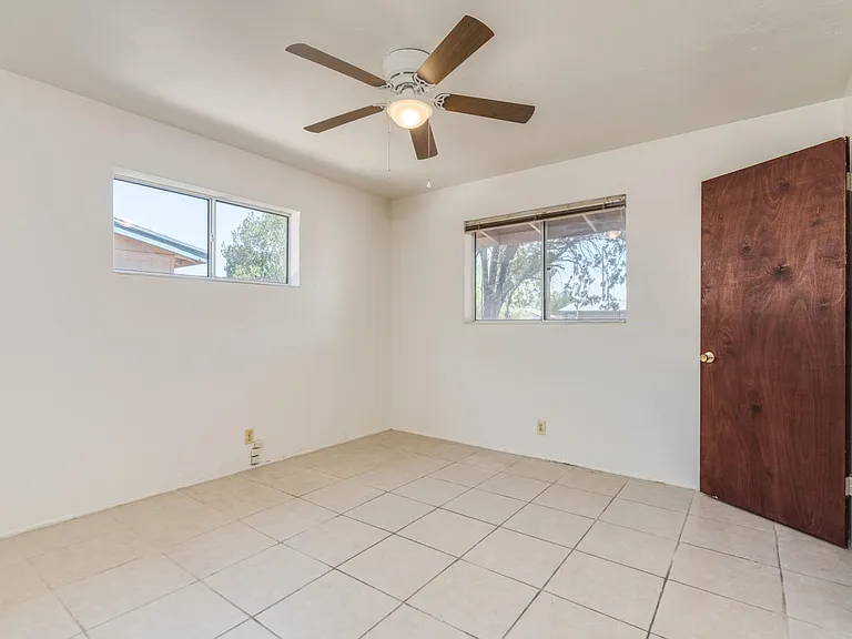4009 N Tyndall Ave — Photo 9