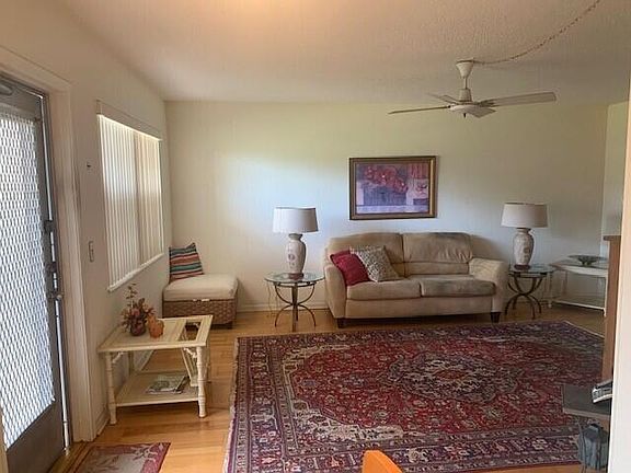 3rd image of 214 Dorchester J