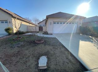 328 S Holland Ct, Visalia, CA