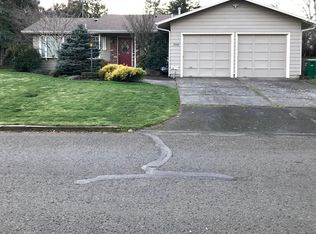 2009 NE 134th Pl, Portland, OR 97230