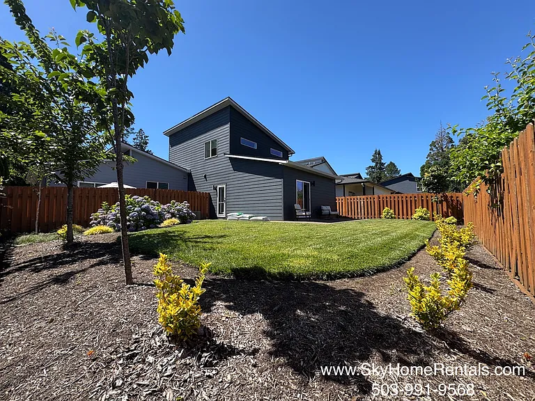 3930 Horner Ln N — Photo 18