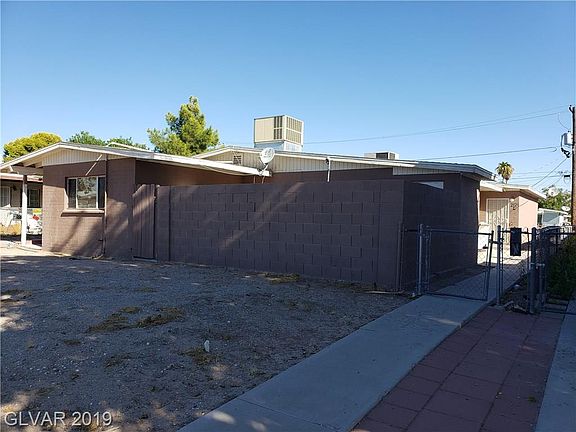3rd image of 2121 Peyton Dr