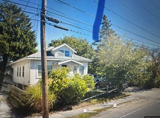 64 Ridgewood Ave, Hyannis, MA 02601