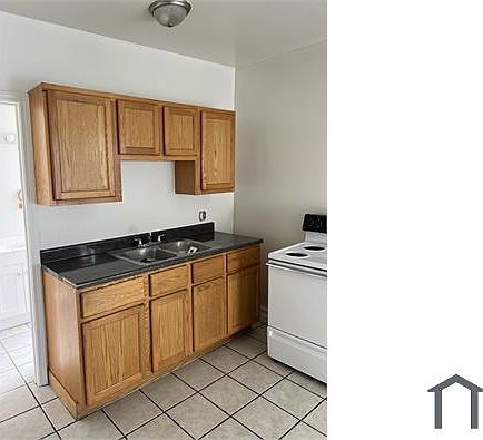 3rd image of 6109 S Laflin St
