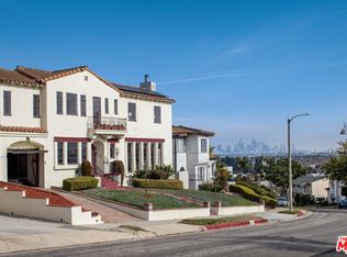 3651 Fairway Blvd, Los Angeles, CA 90043