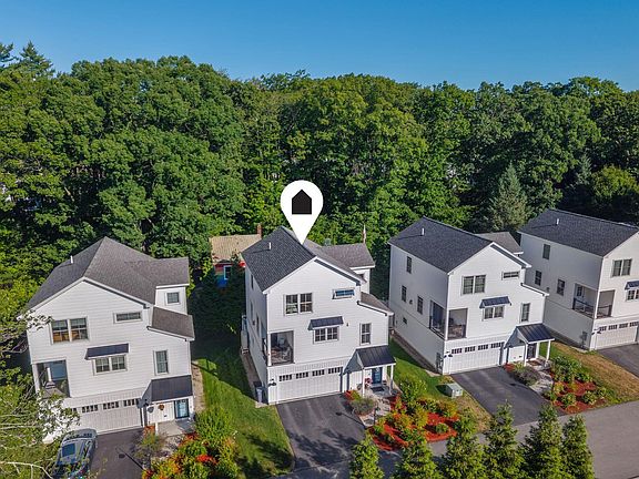 2nd image of 284 Bradley Street #3