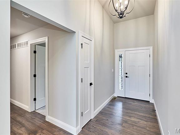 4th image of 26300 Harmony Hills Dr