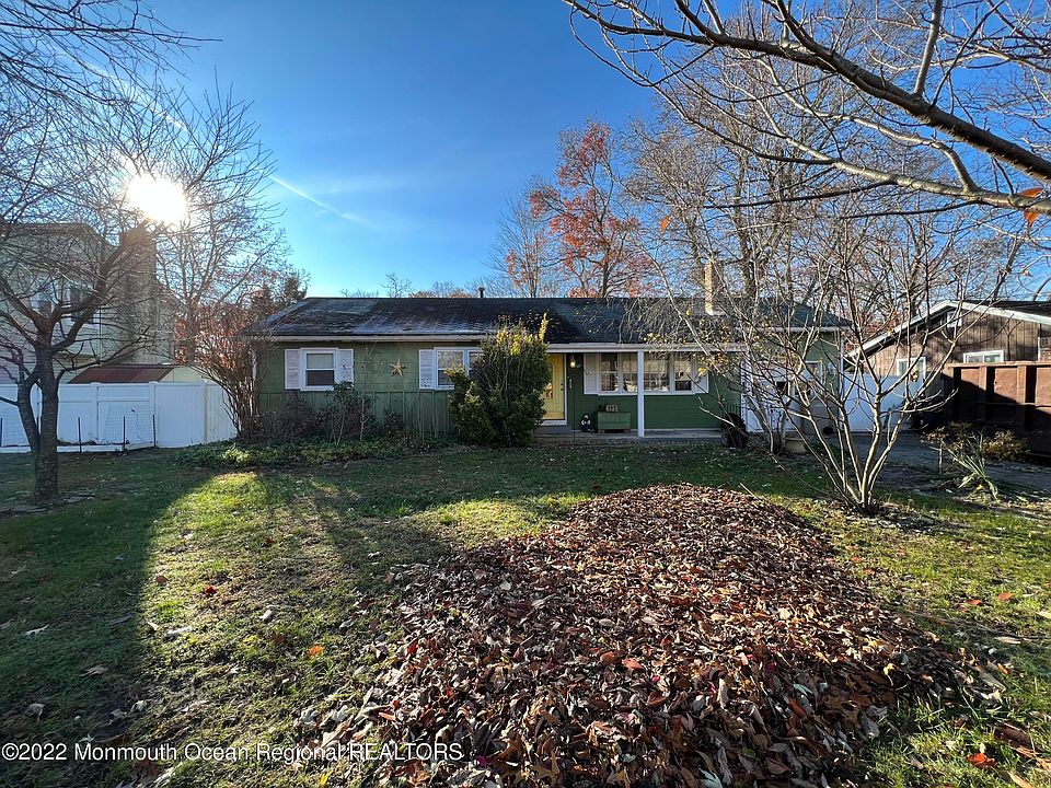 1st image of 212 Lakewood Ave