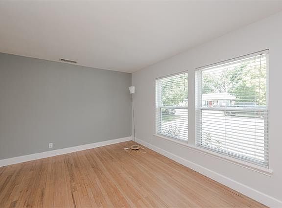 5th image of 617 Westway St