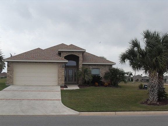 4th image of 57 Bethpage Dr