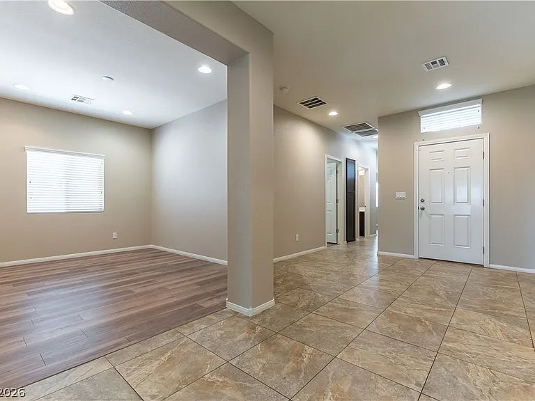 205 Dela Cruz Ave — Photo 3