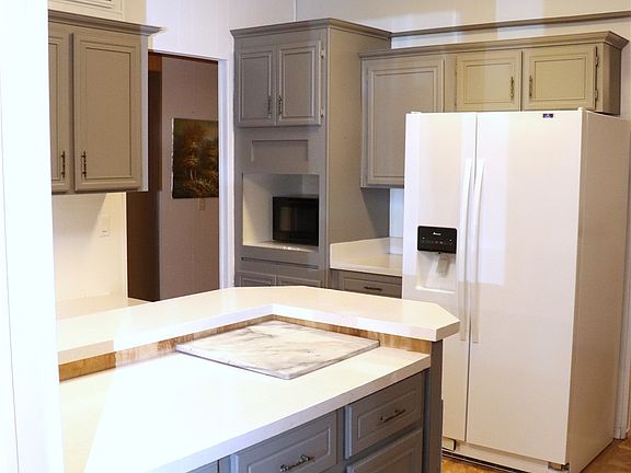 5th image of 8008 192nd Street Ct E #12