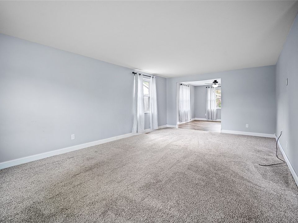 70 Gulfwood Ct, Dayton, OH 45458 | Zillow