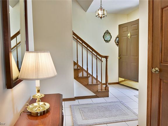 4th image of 8742 Suncrest Dr