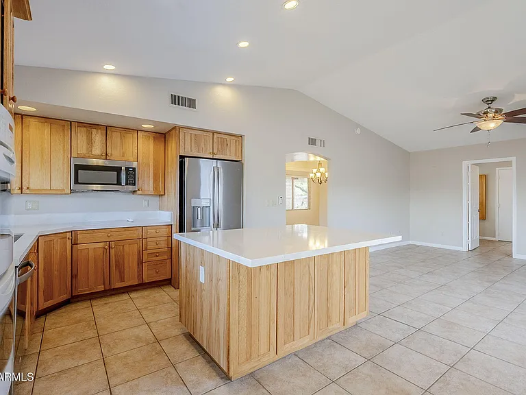 7707 S Kenwood Ln — Photo 19